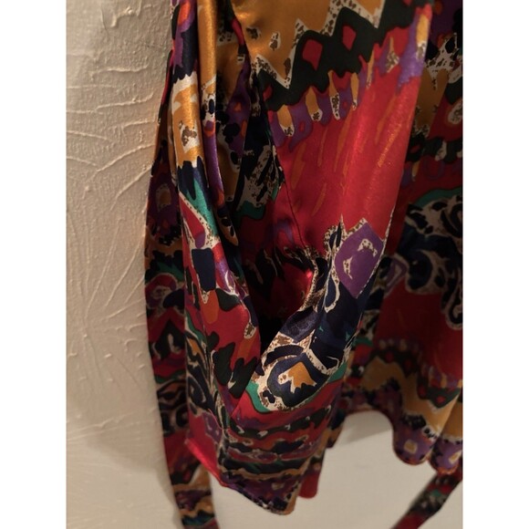 Vintage Size S/M Kathryn Short Red Robe Kimono Wrap Satin Retro Funky Disco - Picture 4 of 8
